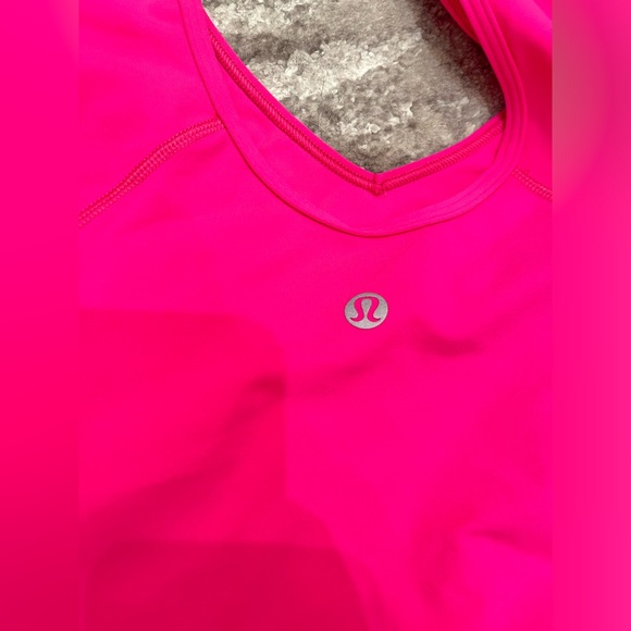 Lululemon sonic pink align tee - Picture 3 of 7